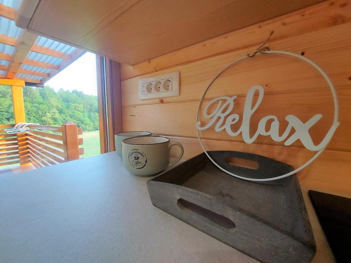 Lahinja & Kolpa River Apartments Метлика Екстериор снимка