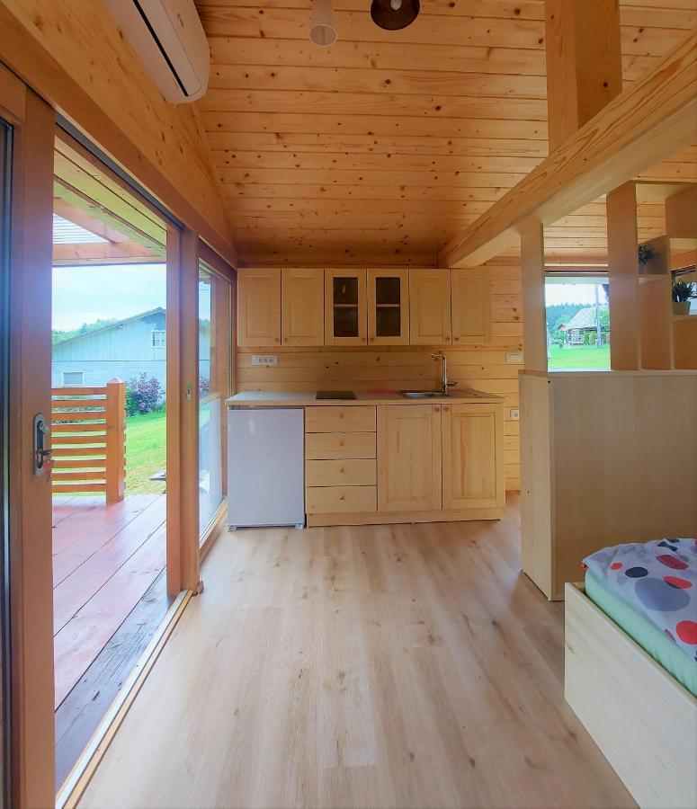 Lahinja & Kolpa River Apartments Метлика Екстериор снимка
