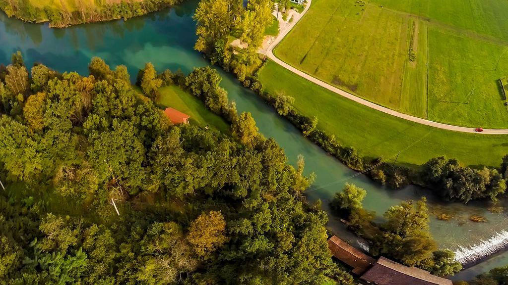 Lahinja & Kolpa River Apartments Метлика Екстериор снимка